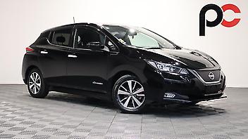 90,572 Km, Hatchback, 0 cc, Electric engine, Automatic