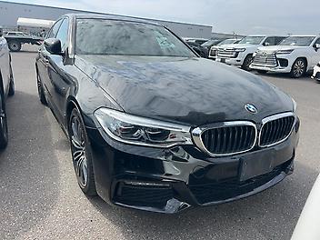 64,000 Km, Sedan, 2000 cc, Petrol engine, Automatic