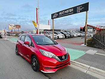 117,080 Km, Hatchback, 1198 cc, Hybrid engine, Automatic