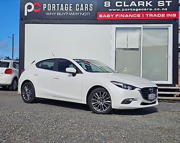 96,772 Km, Hatchback, 1998 cc, Petrol engine, Automatic