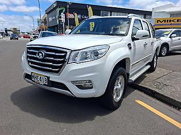 69,604 Km, Ute, 2378 cc, Petrol engine, Manual