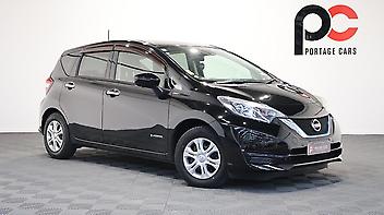 41,700 Km, Hatchback, 1197 cc, Hybrid engine, Automatic
