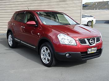 77,674 Km, RV/SUV, 1997 cc, Petrol engine, Automatic