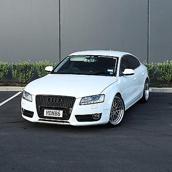 111,000 Km, Sedan, 1980 cc, Petrol engine, Automatic