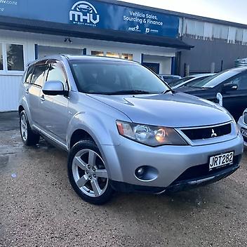 234,195 Km, Station Wagon, 2350 cc, Petrol engine, Automatic