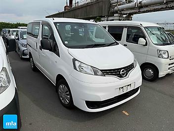 80,233 Km, Van, 1600 cc, Petrol engine, Auto
