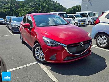 22,647 Km, Hatchback, 1300 cc, Petrol engine, Auto
