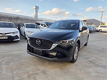 87,497 Km, RV-SUV, 2500 cc, Petrol engine, Automatic