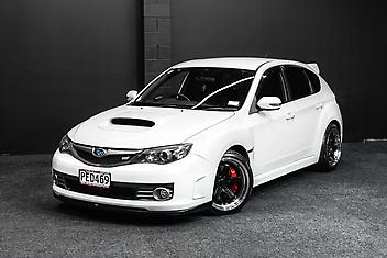 112,000 Km, Hatchback, 2450 cc, Petrol engine, Tiptronic