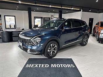 8,000 Km, Station Wagon, 1999 cc, Petrol engine, 6 Speed Auto