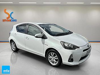 133,601 Km, Hatchback, 1496 cc, Hybrid engine, Auto