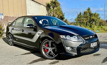 15,475 Km, Sedan, 5000 cc, Petrol engine, FAT
