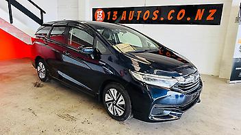 105,613 Km, Station Wagon, 1496 cc, Hybrid engine, Automatic