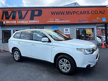 246,830 Km, Station Wagon, 1998 cc, Petrol engine, CVT