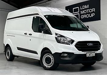 120,000 Km, People Movers, 1995 cc, Diesel engine, AT