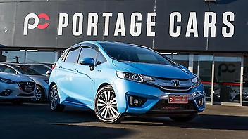 53,338 Km, Hatchback, 1497 cc, Hybrid engine, Automatic