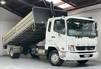 49,403 Km, Truck - Tip Truck, 7545 cc, Diesel engine, Manual