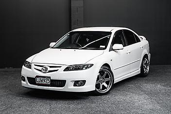 147,000 Km, Sedan, 2260 cc, Petrol engine, Manual