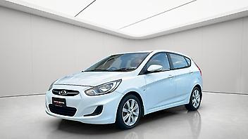 135,800 Km, Hatchback, 1591 cc, Petrol engine, Manual