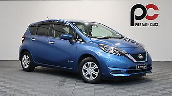42,845 Km, Hatchback, Hybrid engine, Automatic