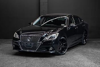 118,121 Km, Sedan, 3456 cc, Petrol engine, Automatic