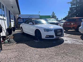 103,276 Km, Convertible, 1798 cc, Petrol engine, Automatic