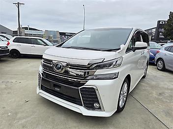 95,337 Km, Van, 2500 cc, Petrol engine, Automatic