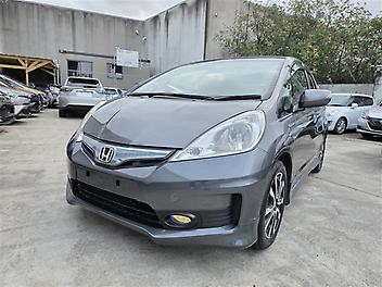 81,414 Km, Hatchback, 1500 cc, Hybrid engine, Automatic