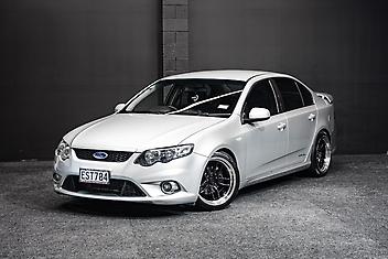 194,000 Km, Sedan, 3984 cc, Petrol engine, Tiptronic