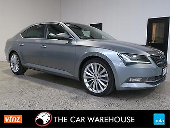 189,912 Km, Sedan, 1984 cc, Petrol engine, Automatic