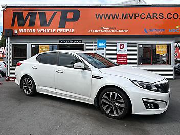 219,249 Km, Sedan, 2359 cc, Petrol engine, Automatic