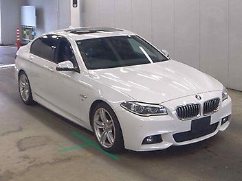 72,000 Km, Sedan, 3000 cc, Petrol engine, Automatic