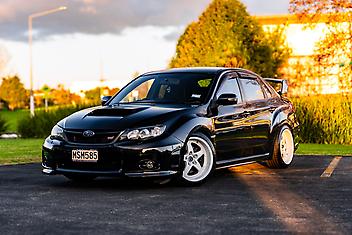 184,000 Km, Sedan, 2450 cc, Petrol engine, Tiptronic