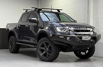 108,000 Km, Ute, 2999 cc, Diesel engine, Manual