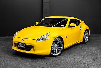 95,000 Km, Coupe, 3690 cc, Petrol engine, Tiptronic