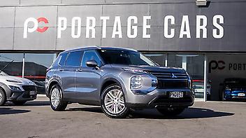 125,359 Km, Station Wagon, 2488 cc, Petrol engine, Automatic