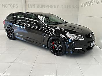 73,600 Km, Station Wagon, 6162 cc, Petrol engine, 6 Speed Automatic (TipTronic)