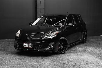 132,000 Km, Hatchback, 1997 cc, Petrol engine, Automatic