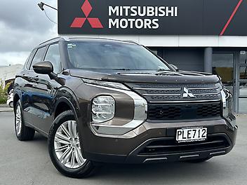 86,661 Km, RV/SUV, 236098 cc, Petrol, Hybrid engine, Automatic