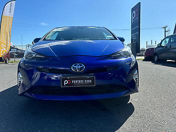 78,783 Km, Sedan, 1797 cc, Hybrid engine, Automatic