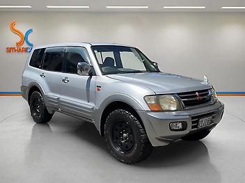 248,861 Km, SUV / 4x4, 3497 cc, Petrol engine, Auto