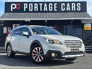 93,658 Km, Hatchback, 2500 cc, Petrol engine, Automatic