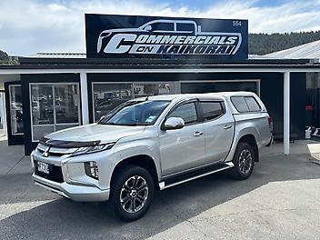 111,139 Km, Ute, 2442 cc,  engine, Auto