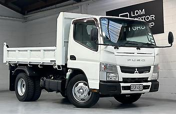 142,324 Km, Truck - Tip Truck, 2990 cc,  engine, Manual