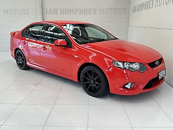 159,300 Km, Sedan, 3984 cc, Petrol engine, 6 Speed Automatic (TipTronic)