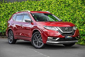 54,541 Km, 4WD, 2000 cc, Hybrid engine, Automatic