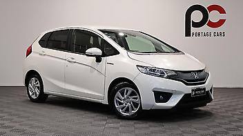 97,590 Km, Hatchback, 1496 cc, Hybrid engine, Automatic