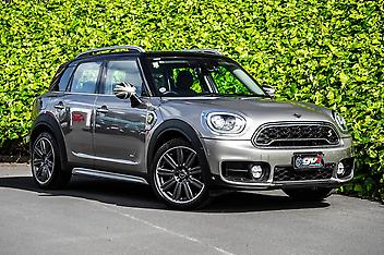 98,966 Km, Hatchback, 1500 cc, Plug-in hybrid engine, Automatic