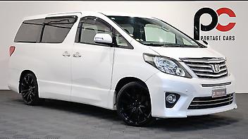 119,640 Km, People Movers, 2362 cc, Petrol engine, Automatic