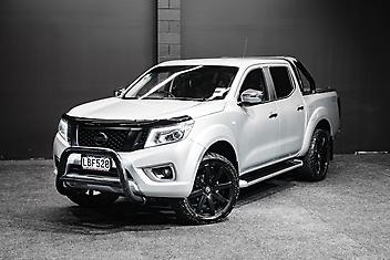 124,000 Km, Ute, 2298 cc, Diesel engine, Automatic